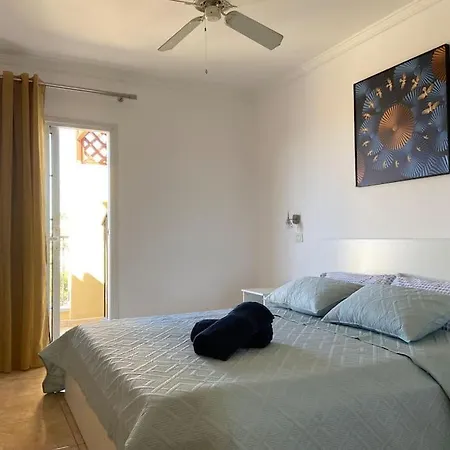 Amazing Penthouse דירה *